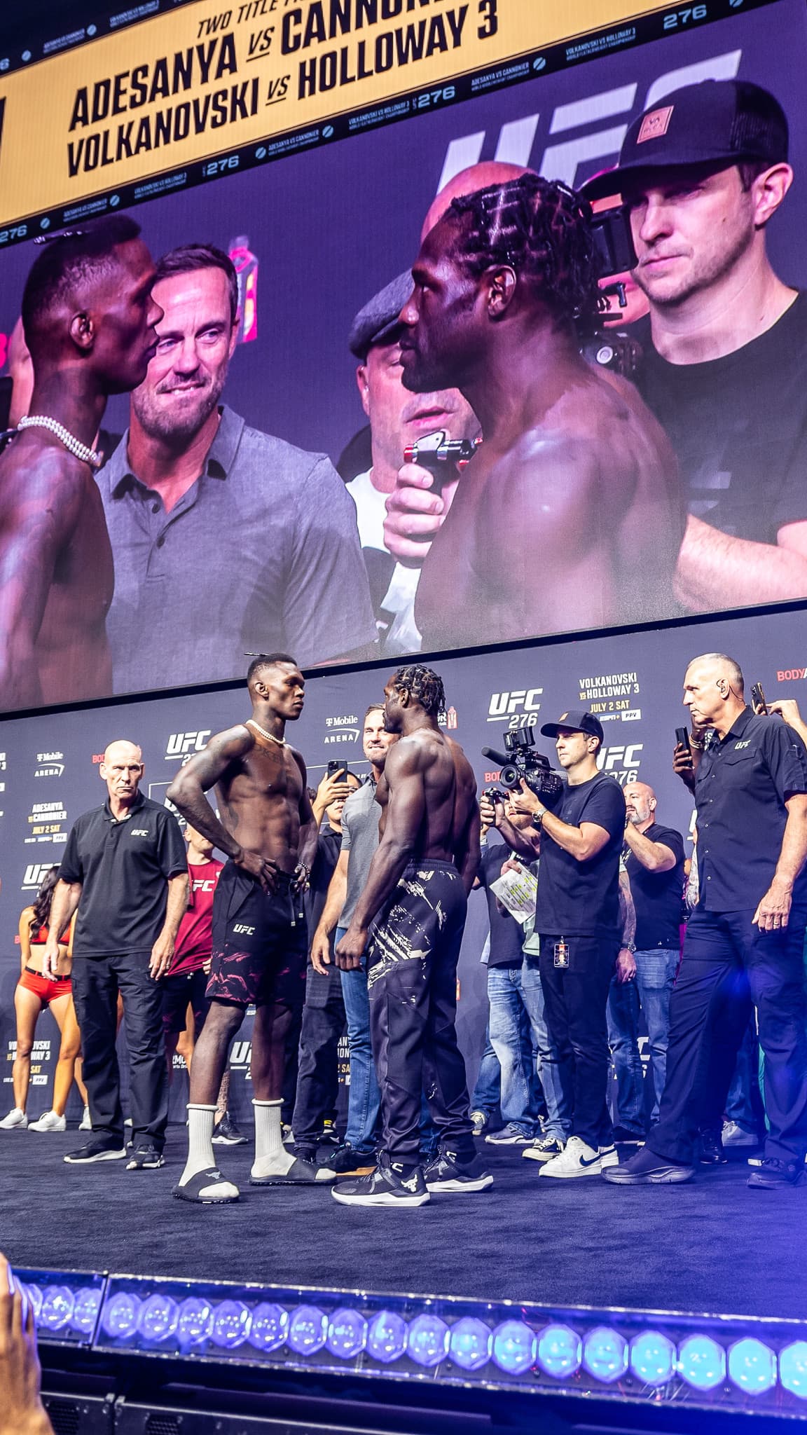 OLE_UFC2762022_0701_173012-0710_ALIVECOVERAGE-3