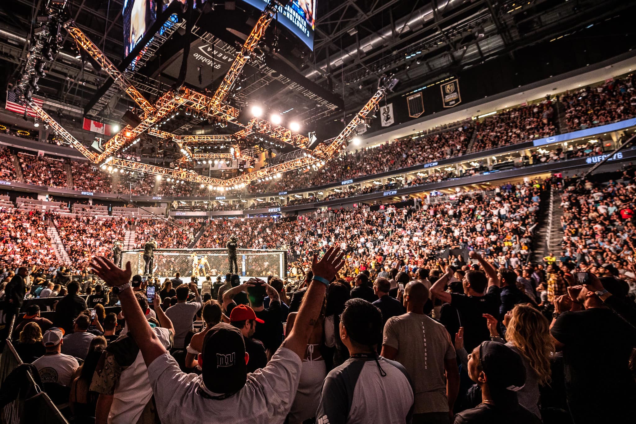 OLE_UFC2762022_0702_210110-0220_ALIVECOVERAGE