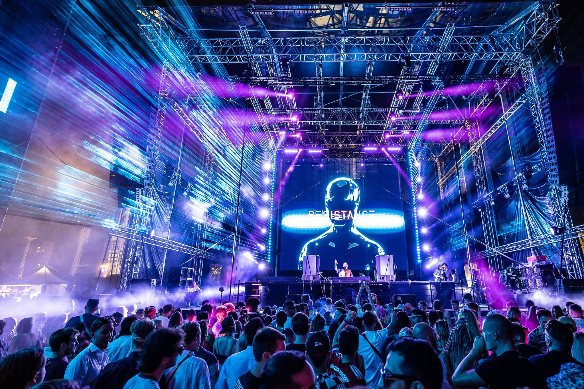 ULTRAEU2022_0708_213249-7846_ALIVECOVERAGE