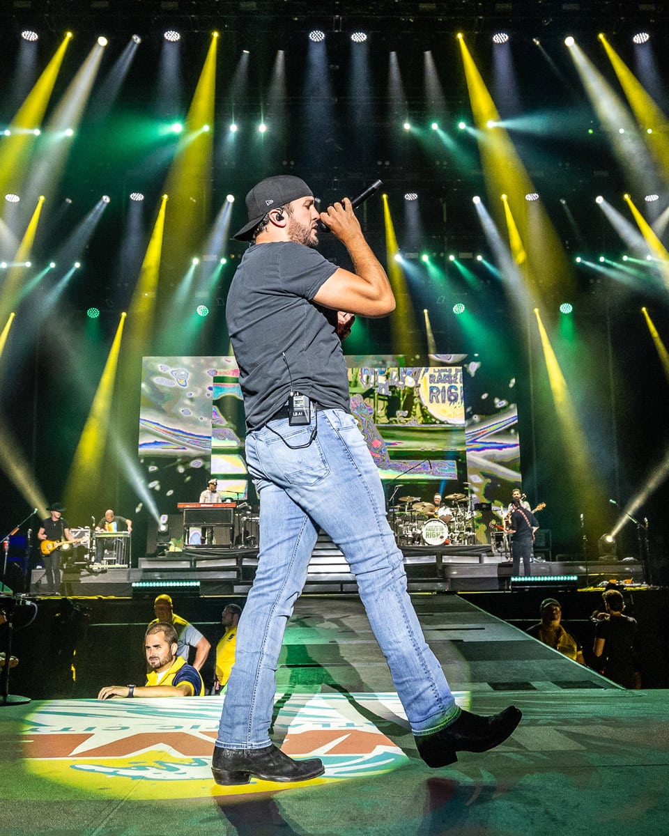 TIDALWAVE2022_0812_183846-2134_ALIVECOVERAGE-2
