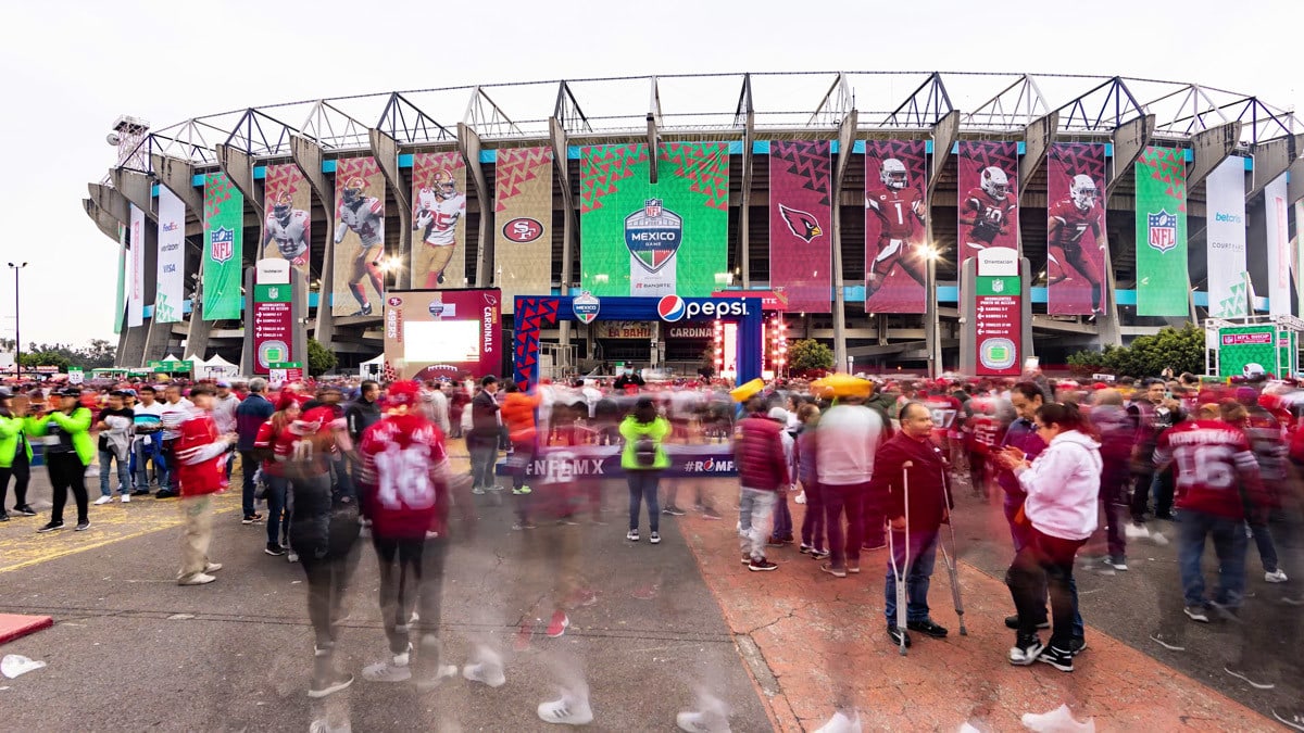 CDMX NFL 22 Wide - vlcsnap