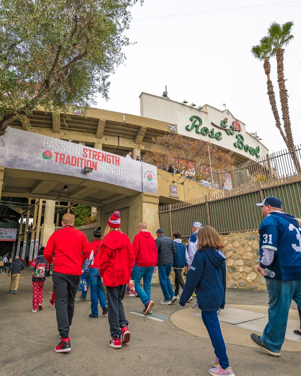 ROSEBOWL2023_0102_120246-1681_ALIVECOVERAGE