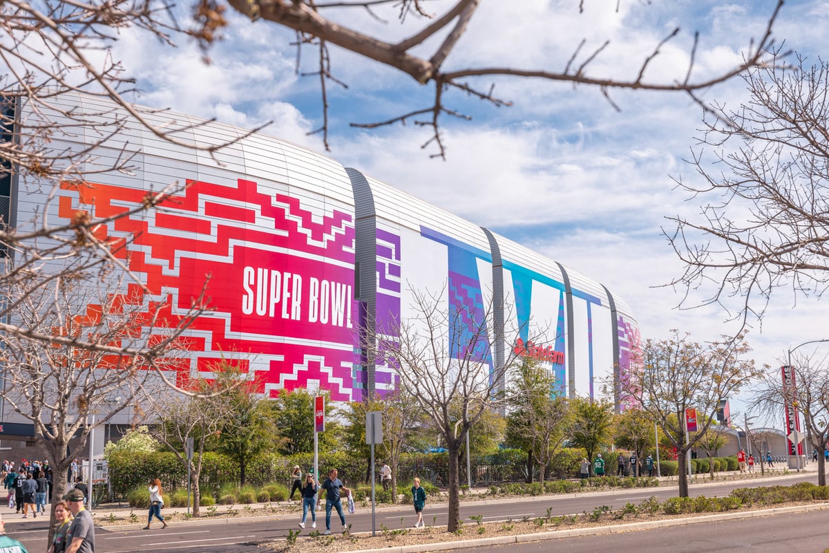 NFLSB2023_0212_125704-8957_ALIVECOVERAGE
