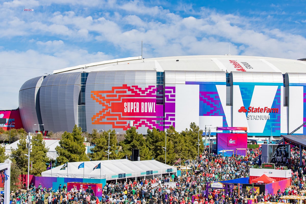 NFLSB2023_0212_141348-0282_ALIVECOVERAGE