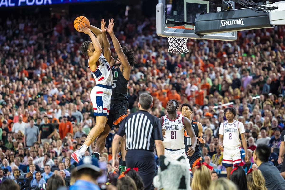 FINALFOUR2023_0401_214414-7732_ALIVECOVERAGE