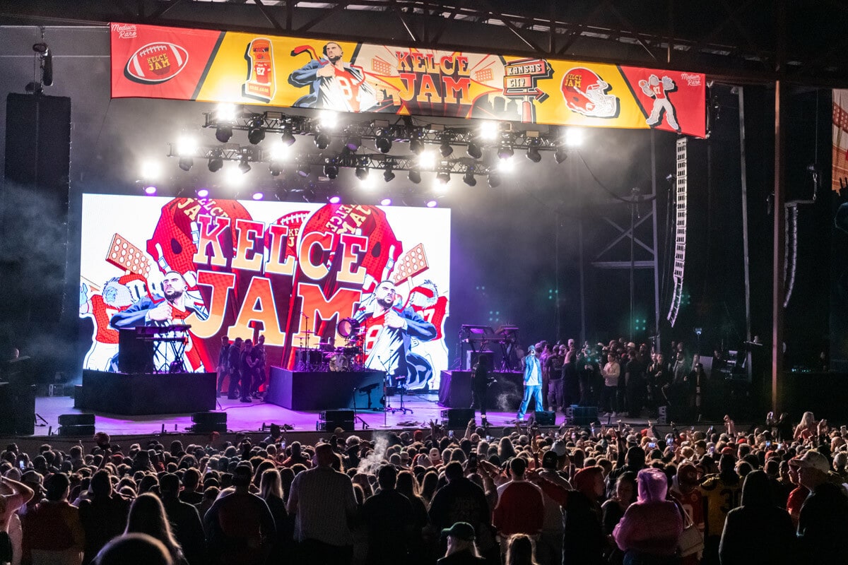 Kelce Jam_2023_0428_225606-9014_ALIVECOVERAGE
