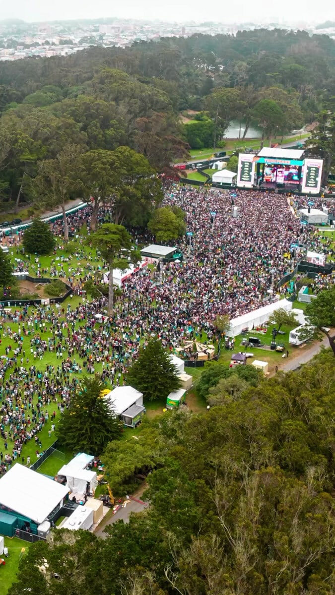 OutsideLands_20230811_2140_ShaqFPV_PH_AliveCoverage_9x16_V1_1 - screenshot