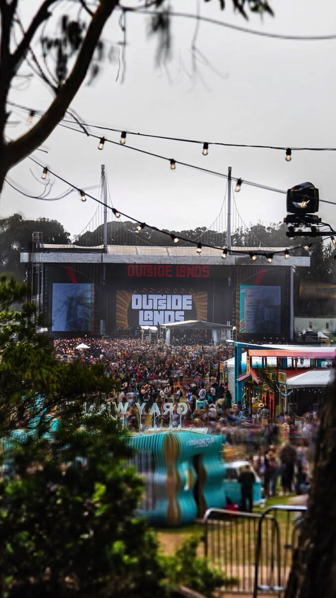 OutsideLands_20230813_1831_LandsEndZoom_JL_AliveCoverage_9x16_v1_1 - screenshot