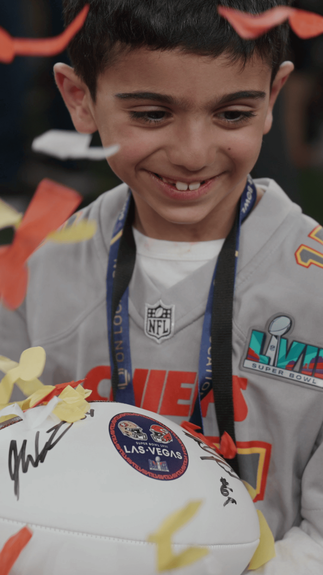 OLSuperBowl_20240211_Confetti_9x16_V1 - screenshot