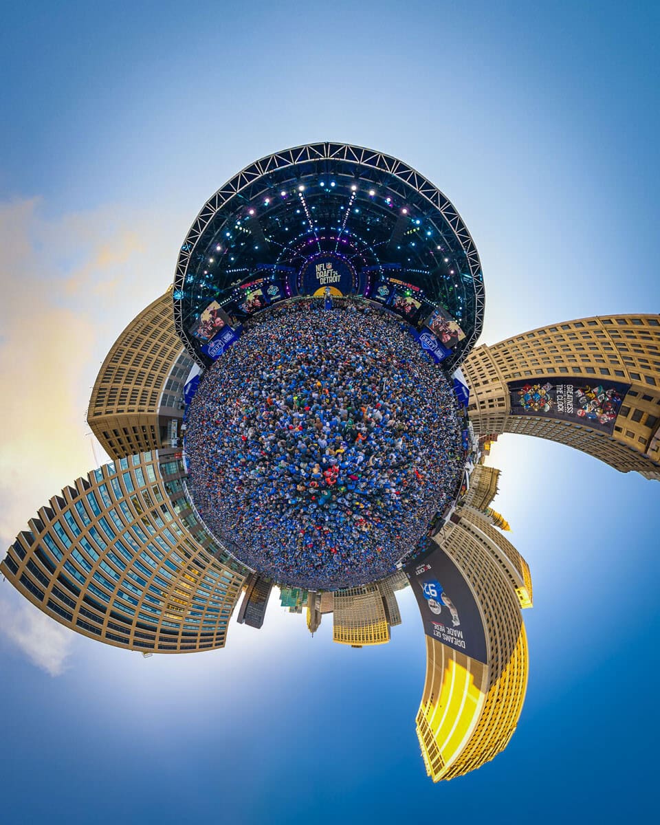 NFLDRAFT2024_0425_195234-1042_ALIVECOVERAGE Panorama-tiny-2