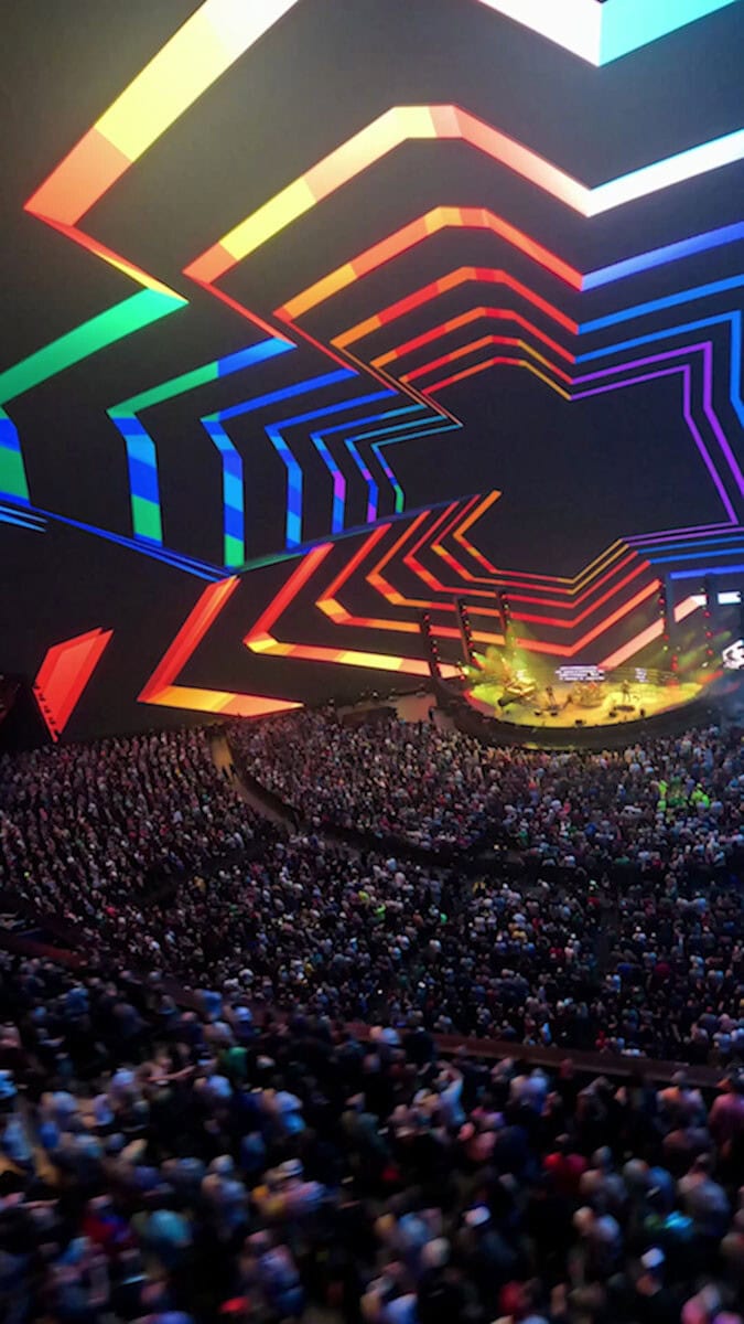 PHISH_240419_AliveCoverage_9x16_Carini_v2 - screenshot