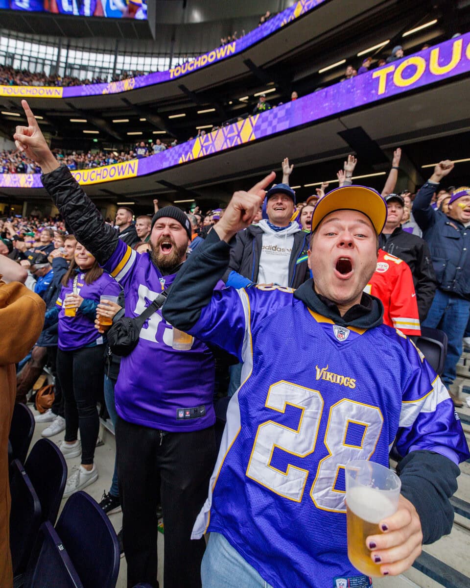 OLE-NFL-London2024_1006_100313-8568_ALIVECOVERAGE