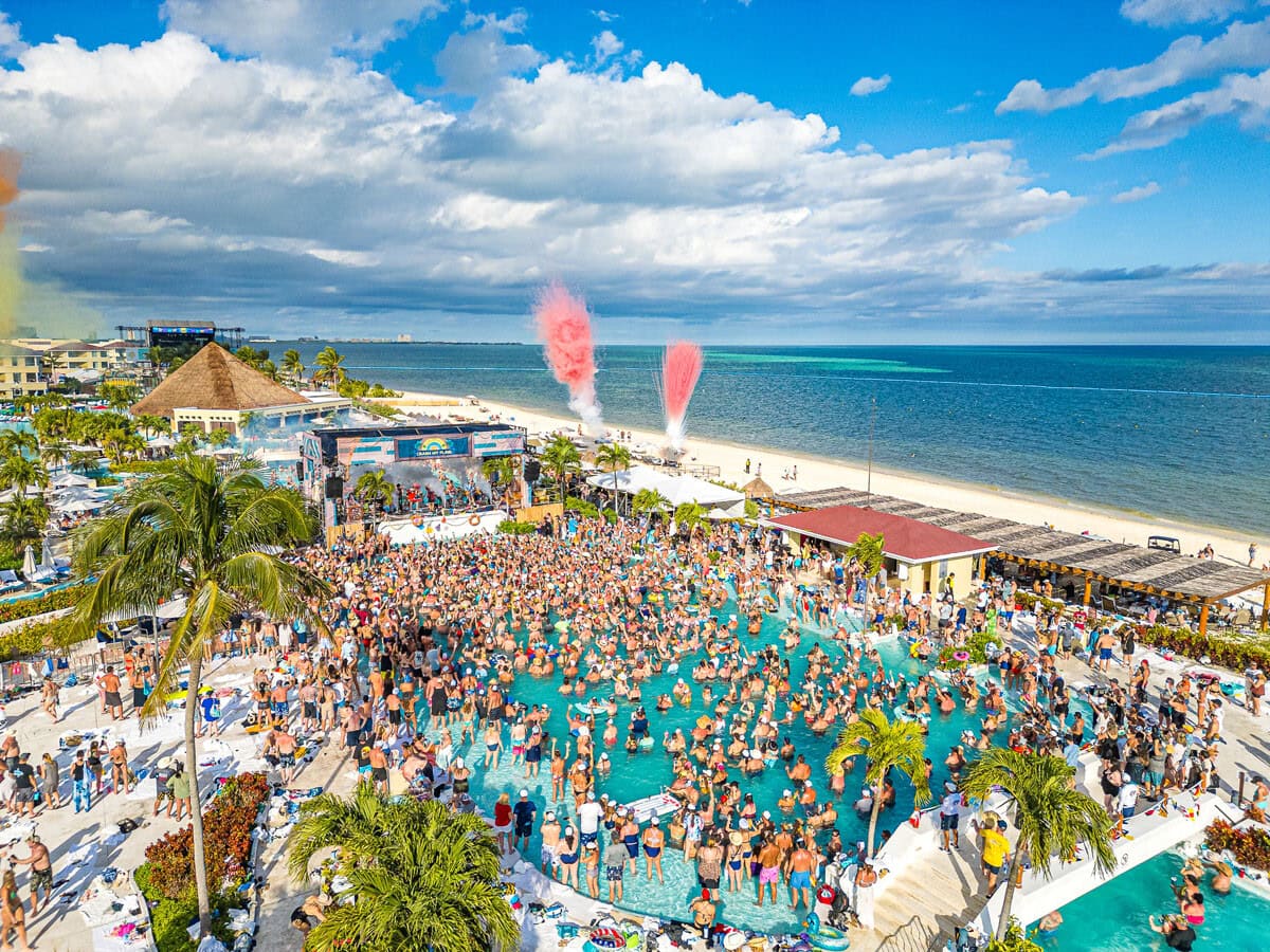Mexico: Luke Bryan's Crash My Playa 2025 Music Festival